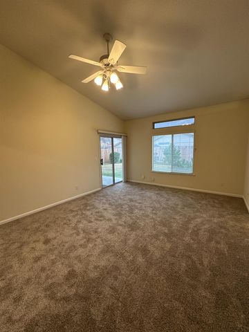 2260 E Niles Avenue, Fresno, CA 93720