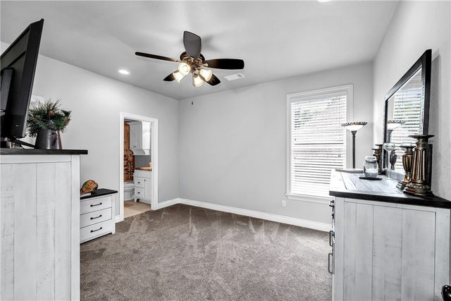 4010 NE Miner Court, Bentonville, AR 72712
