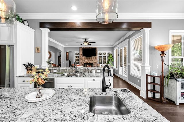 4010 NE Miner Court, Bentonville, AR 72712