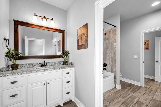 4010 NE Miner Court, Bentonville, AR 72712