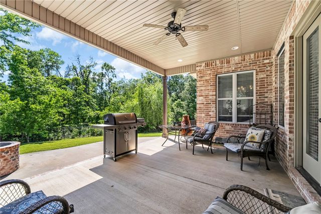 4010 NE Miner Court, Bentonville, AR 72712
