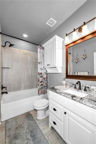 4010 NE Miner Court, Bentonville, AR 72712