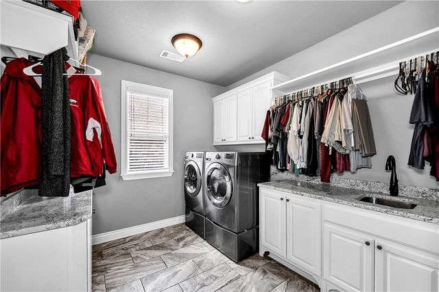 4010 NE Miner Court, Bentonville, AR 72712