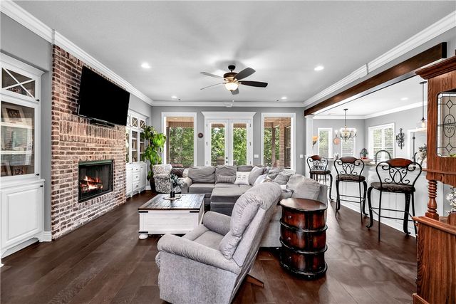 4010 NE Miner Court, Bentonville, AR 72712