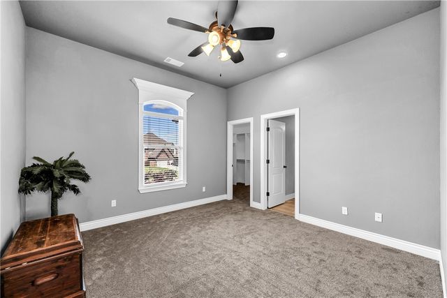 4010 NE Miner Court, Bentonville, AR 72712