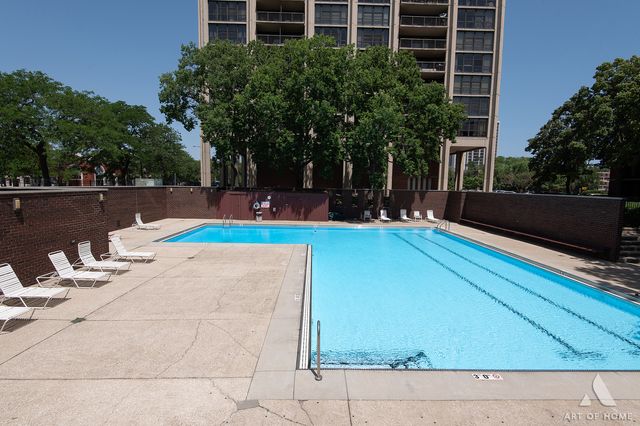 3001 S Michigan Avenue 2406, Chicago, IL 60616
