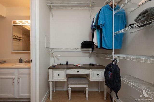 3001 S Michigan Avenue 2406, Chicago, IL 60616