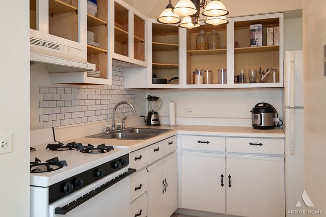 3001 S Michigan Avenue 2406, Chicago, IL 60616