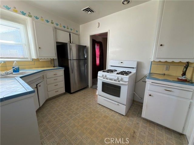 720 Orchid, San Bernardino, CA 92404