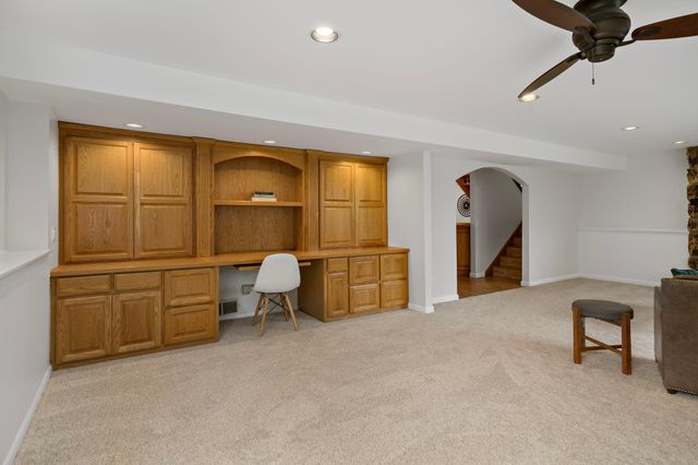 1353 Wood Duck Trail, Shakopee, MN 55379