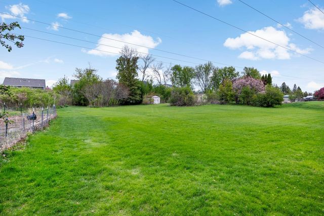 1353 Wood Duck Trail, Shakopee, MN 55379