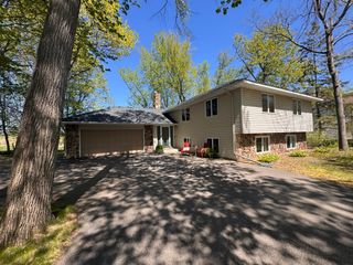 1353 Wood Duck Trail, Shakopee, MN 55379