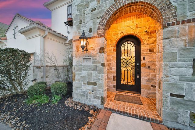 19 Brittany Rose Place, The Woodlands, TX 77375