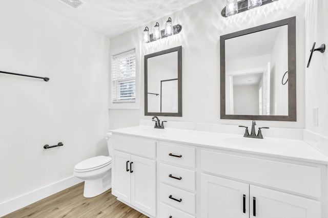 2015 Rosemary Dr, Clarksville, TN 37042