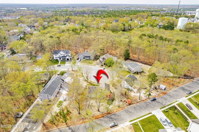 937 Princewood Avenue, Lakewood, NJ 08701