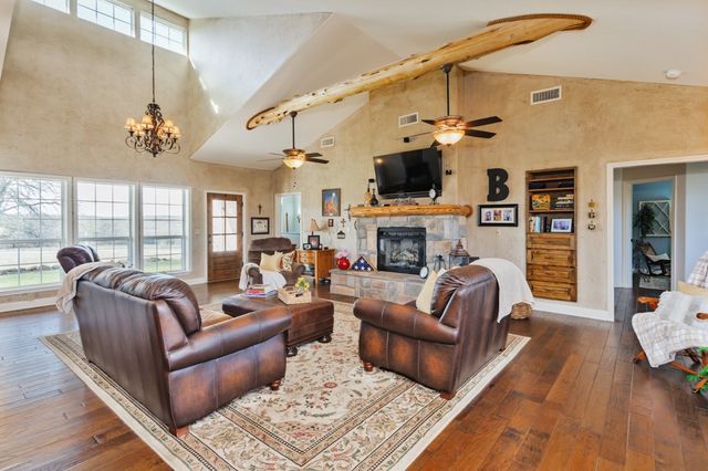 4460 Hildreth Pool Road, Bowie, TX 76230