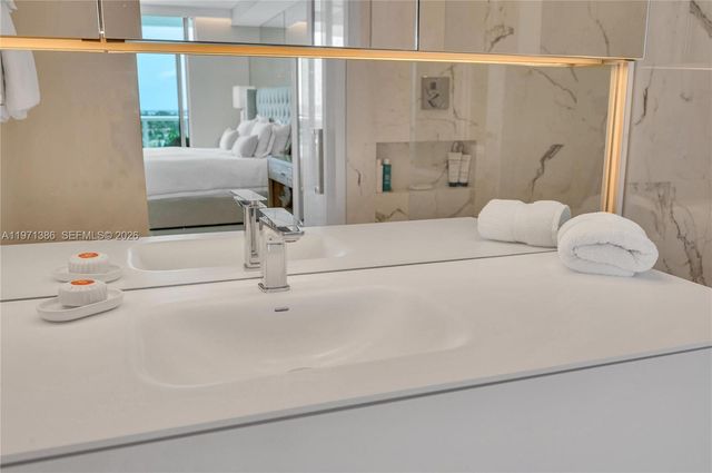 6700 Indian Creek Dr 1007, Miami Beach, FL 33141