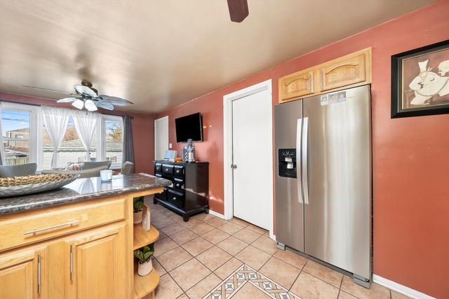 5006 S La Crosse Avenue, Chicago, IL 60638