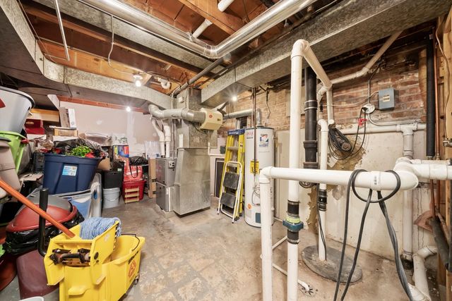 5006 S La Crosse Avenue, Chicago, IL 60638