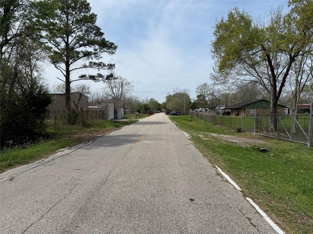 3627 Thistle B Street, Houston, TX 77047