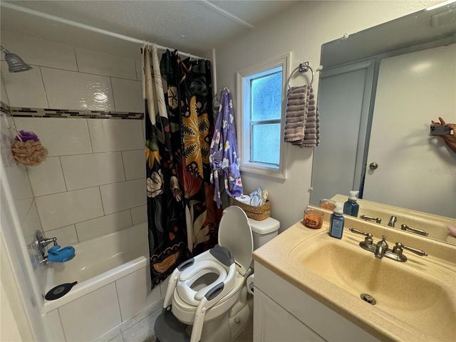 17336 PALM DRIVE, Montverde, FL 34756