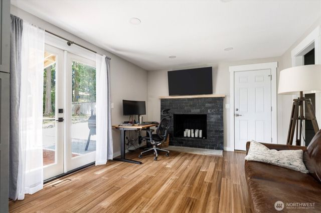 1565 SW Putnam Drive, Oak Harbor, WA 98277