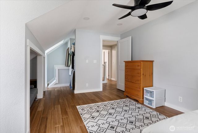 1565 SW Putnam Drive, Oak Harbor, WA 98277