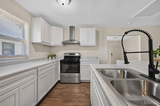 118 Paul Avenue, Ferguson, MO 63135