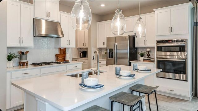 592 SE Ranch Oak Circle, Port St. Lucie, FL 34984