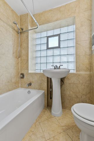 4520 N CLARENDON Avenue 502, Chicago, IL 60640