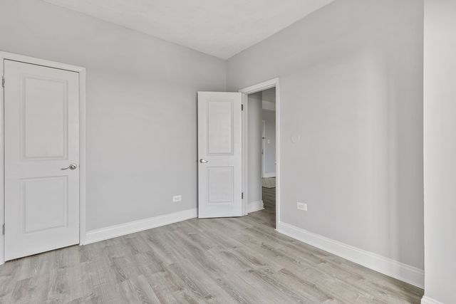 4520 N CLARENDON Avenue 502, Chicago, IL 60640