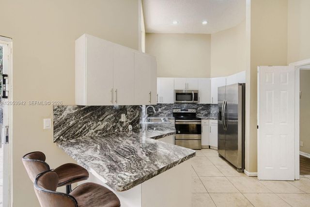 4433 NW 67th Ave, Coral Springs, FL 33067