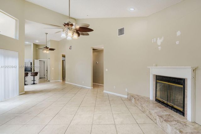 4433 NW 67th Ave, Coral Springs, FL 33067