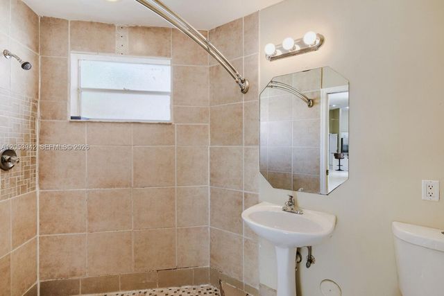 4433 NW 67th Ave, Coral Springs, FL 33067