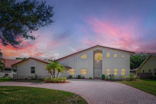4433 NW 67th Ave, Coral Springs, FL 33067