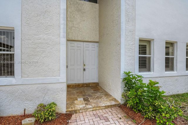 4433 NW 67th Ave, Coral Springs, FL 33067