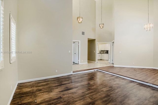 4433 NW 67th Ave, Coral Springs, FL 33067