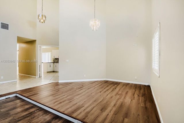 4433 NW 67th Ave, Coral Springs, FL 33067