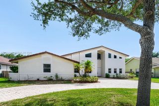 4433 NW 67th Ave, Coral Springs, FL 33067