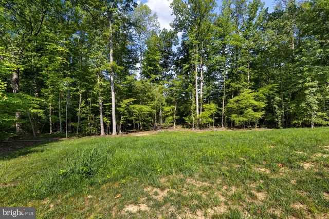 90 HOLLY CT, Mineral, VA 23117