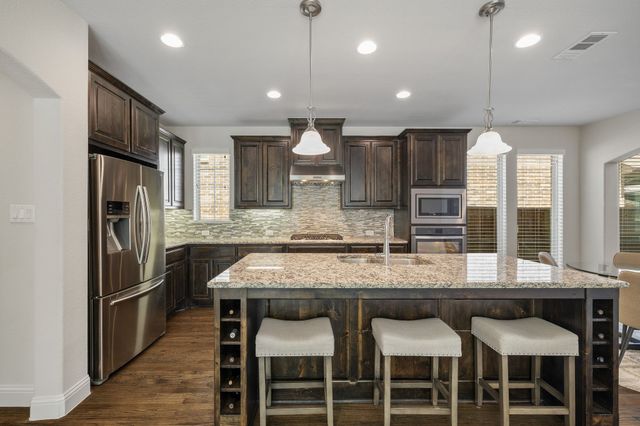 409 Palamedes Street, Lewisville, TX 75056