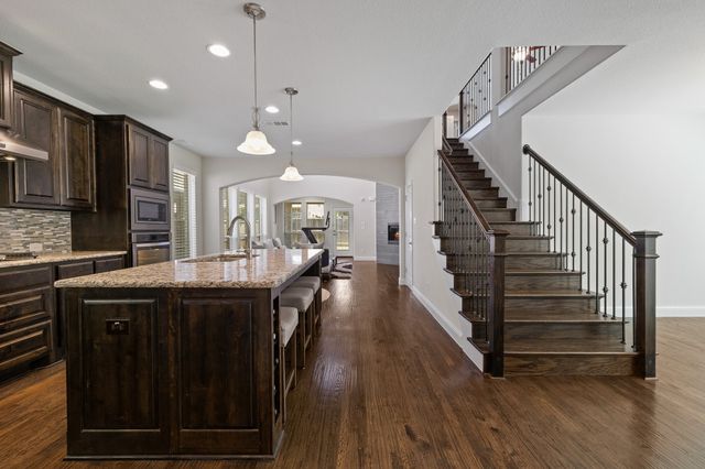 409 Palamedes Street, Lewisville, TX 75056