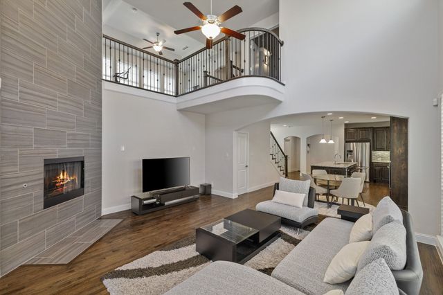 409 Palamedes Street, Lewisville, TX 75056