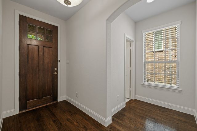 409 Palamedes Street, Lewisville, TX 75056