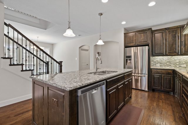 409 Palamedes Street, Lewisville, TX 75056