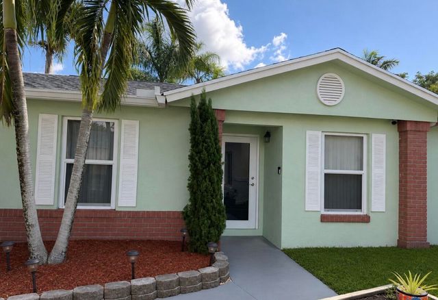 924 CUMBERLAND Terrace, Davie, FL 33325