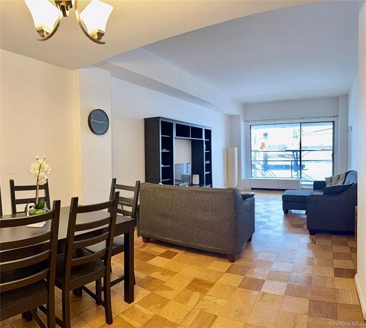 61-20 Grand Central Parkway C 1502, Forest Hills, NY 11375