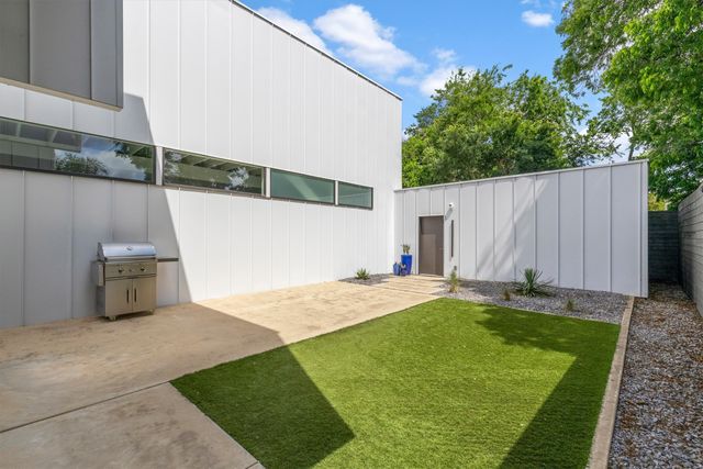 4322 Deere Street, Dallas, TX 75204
