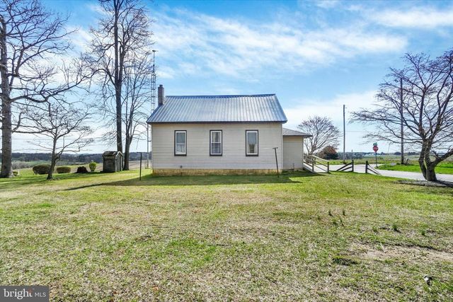 5241 ANDERSON RD, Stewartstown, PA 17363
