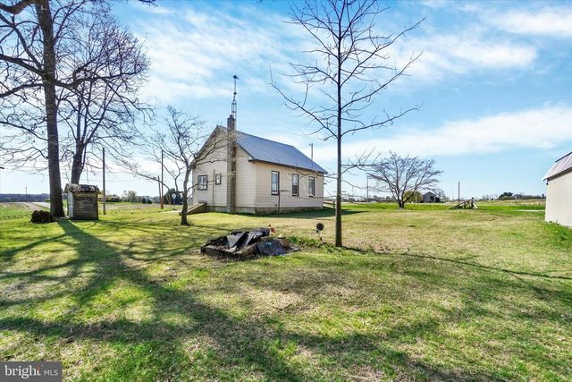 5241 ANDERSON RD, Stewartstown, PA 17363